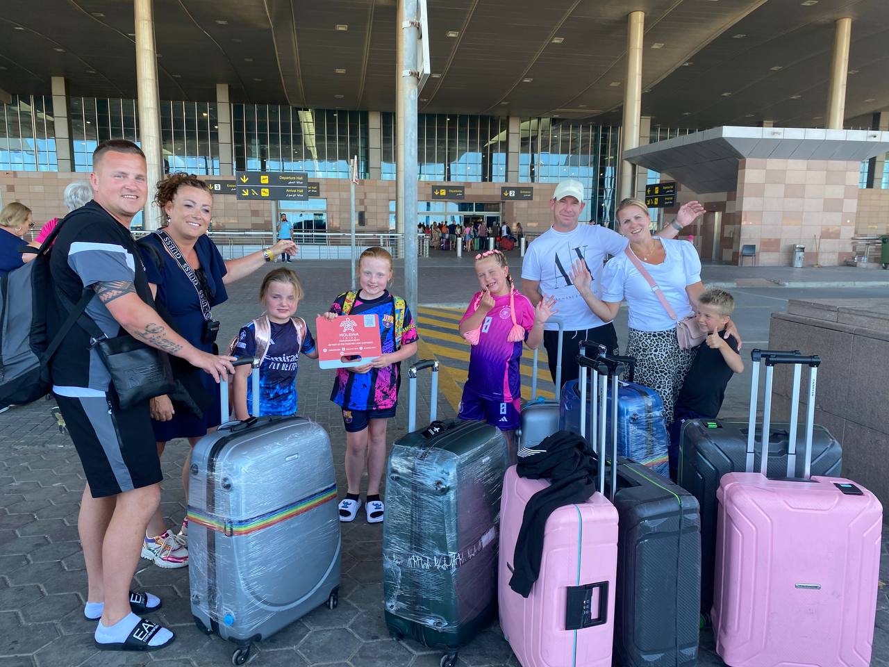 TRANSFER FROM THE AIRPORT TO HOTEL INSIDE HURGHADA AND RETURN